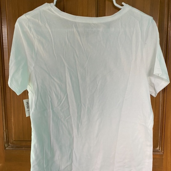 Old Navy Graphic Tee - Picture 2 of 3